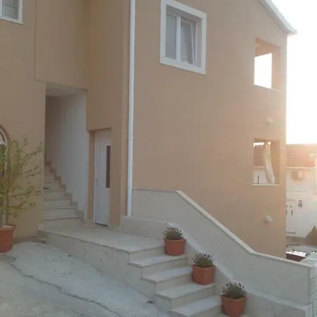Apartamento Sutivan Apartments *