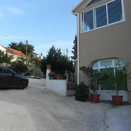 Sutivan Apartments Sutivan
