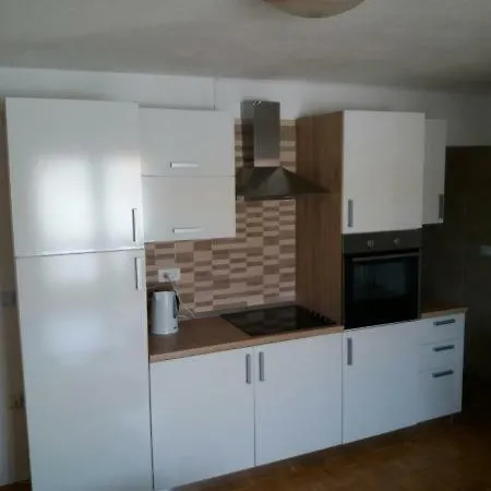 Sutivan Apartments Sutivan